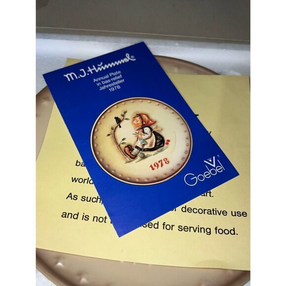 Goebel M.J. Hummel 1978 Annual Collectable Plate - Picture 10 of 10